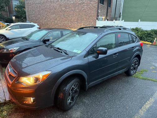 Gray 2014 Subaru XV Crosstrek 2.0i Limited