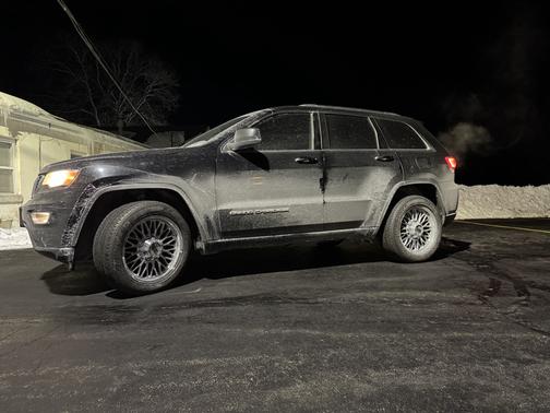 Black 2017 Jeep Grand Cherokee Laredo