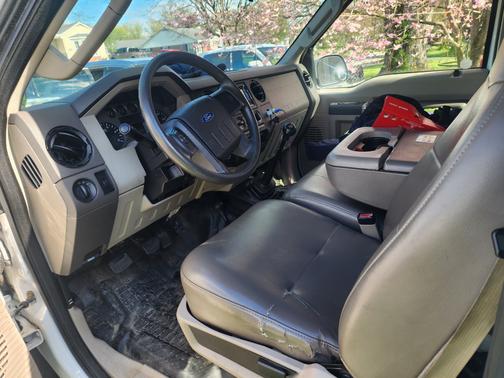 2008 Ford F-250 XL Crew Cab Super Duty