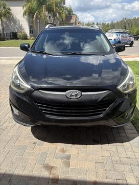 Black 2015 Hyundai TUCSON SE
