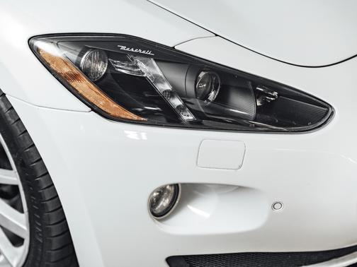 2013 Maserati GranTurismo Base