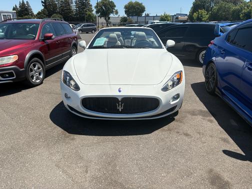2013 Maserati GranTurismo Base