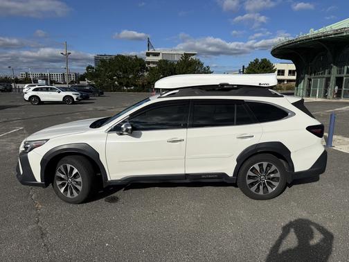 White 2023 Subaru Outback Touring XT