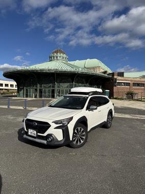 White 2023 Subaru Outback Touring XT