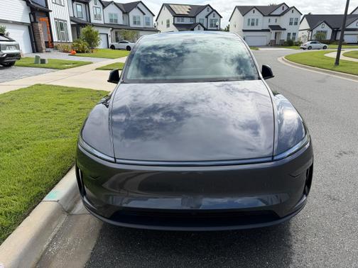 2026 Tesla Model Y Long Range AWD