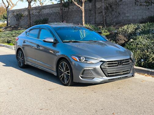 2018 Hyundai ELANTRA Sport