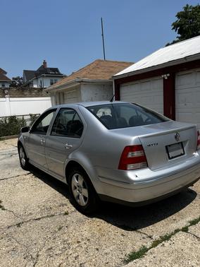 Silver 2004 Volkswagen Jetta GLS