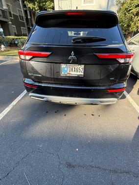 2024 Mitsubishi Outlander SE Black Edition w/Pano Roof