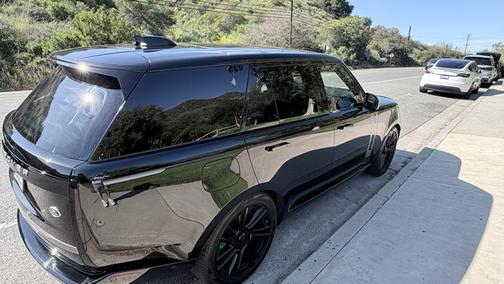 Black 2022 Land Rover Range Rover P400 SE SWB