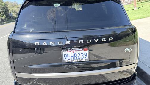 Black 2022 Land Rover Range Rover P400 SE SWB