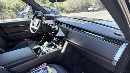 Black 2022 Land Rover Range Rover P400 SE SWB