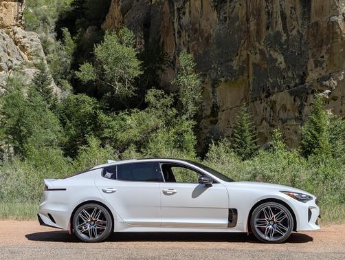 2023 Kia Stinger GT2