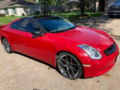 Red 2003 INFINITI G35 Base
