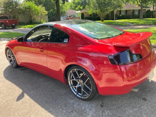 Red 2003 INFINITI G35 Base