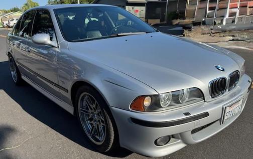 2001 BMW M5 Base
