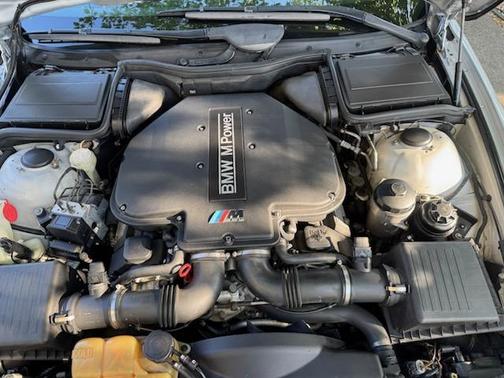 2001 BMW M5 Base