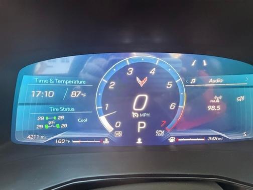 White 2024 Chevrolet Corvette Stingray w/2LT