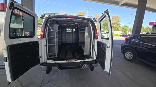 2016 GMC Savana 2500 Work Van