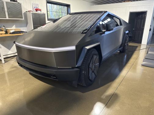 2024 Tesla Cybertruck Cyberbeast