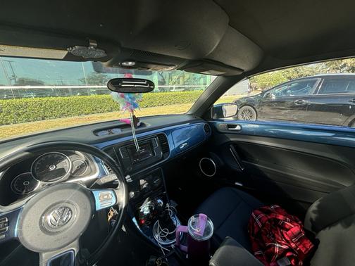 2018 Volkswagen Beetle 2.0T S