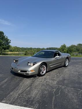 2000 Chevrolet Corvette Base