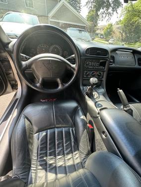 2000 Chevrolet Corvette Base