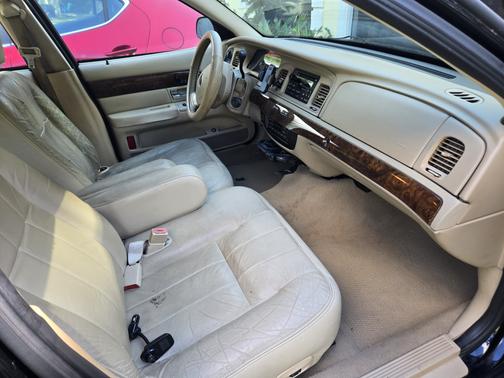 2007 Mercury Grand Marquis LS