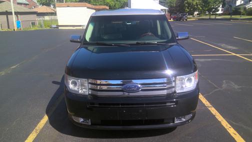 Photo 1 of 10 of 2009 Ford Flex Limited