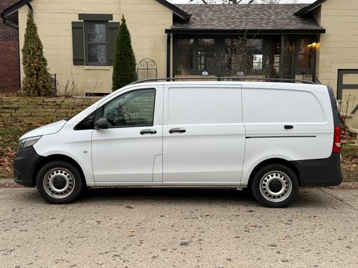 2018 Mercedes-Benz Metris Base