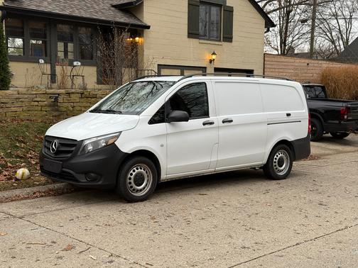 2018 Mercedes-Benz Metris Base