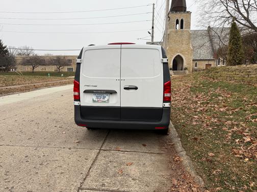 2018 Mercedes-Benz Metris Base