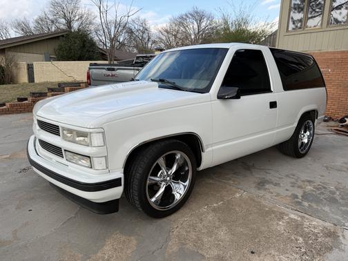 1998 Chevrolet Tahoe Base