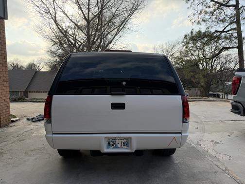 1998 Chevrolet Tahoe Base