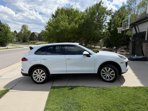 2015 Porsche Cayenne Turbo