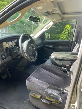 Gray 2005 Dodge Ram 1500 SLT Quad Cab