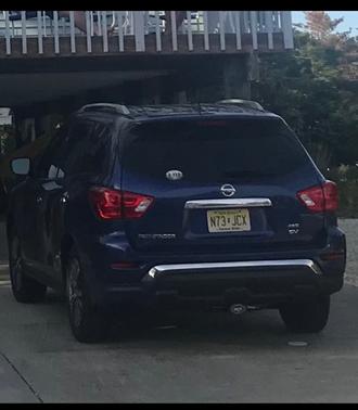 2017 Nissan Pathfinder SV