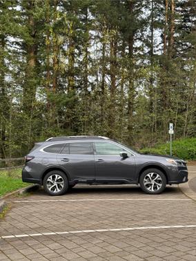 2022 Subaru Outback Touring