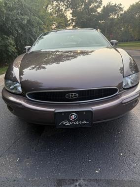 Brown 1995 Buick Riviera Base