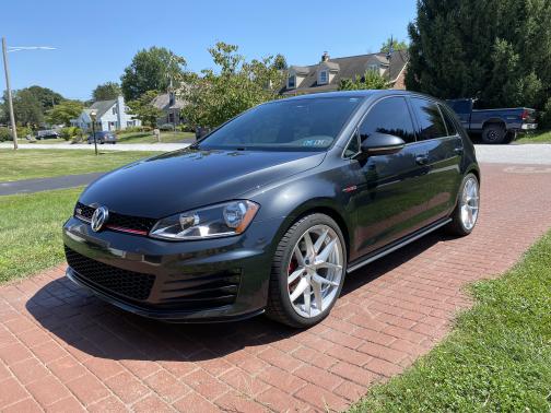 2017 Volkswagen Golf GTI S 4-Door