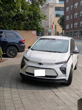 White 2023 Chevrolet Bolt EV 1LT