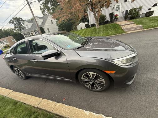 Gray 2017 Honda Civic EX-L