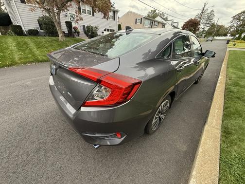 Gray 2017 Honda Civic EX-L