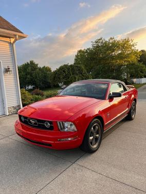 Red 2006 Ford Mustang Base
