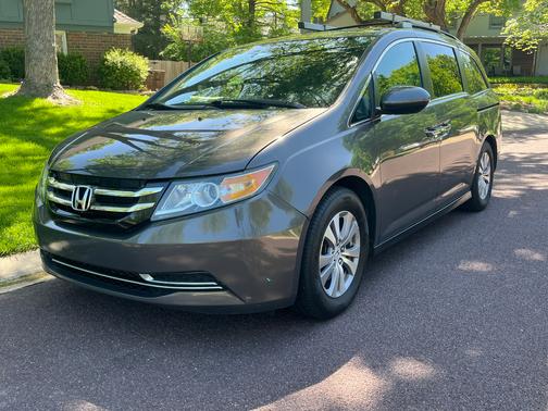 Gray 2016 Honda Odyssey EX-L