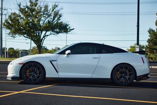 2009 Nissan GT-R Premium