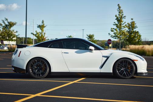 2009 Nissan GT-R Premium