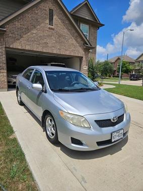 Silver 2009 Toyota Corolla LE