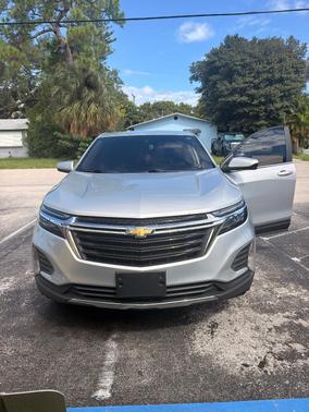Silver 2022 Chevrolet Equinox LT