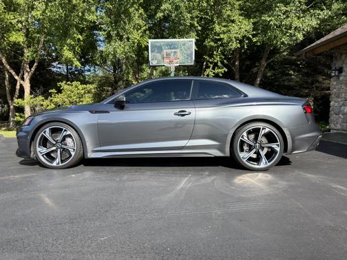 2022 Audi RS 5 2.9T