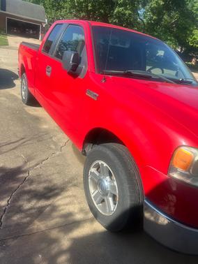 Red 2008 Ford F-150 XLT SuperCab